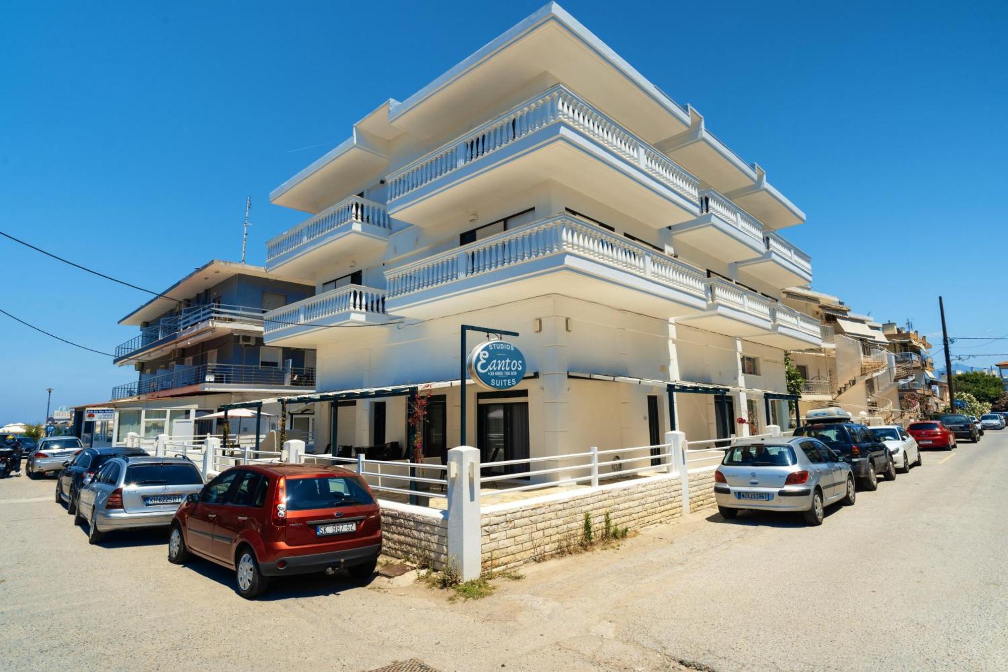 Eantos Studios And Suites Peraia  Екстер'єр фото